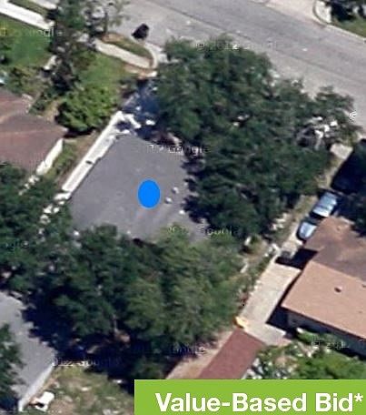 1st image of 2221 Roslyn Dr