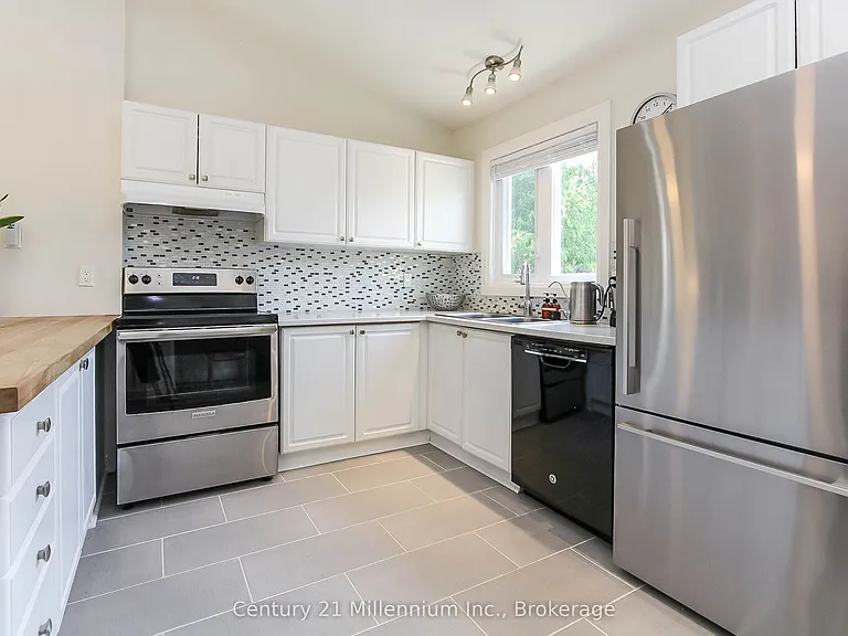 149 Fairway Cres #73 — Photo 14