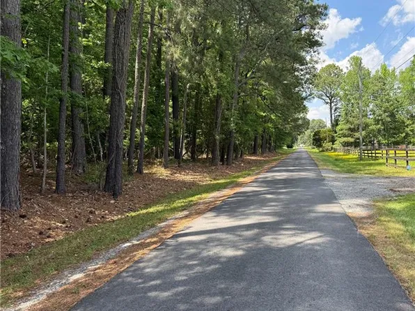 6701 Crittenden Rd, Suffolk, VA 23432