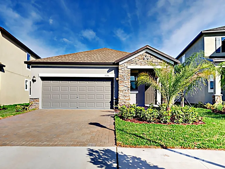 9735 Ivory Dr — Photo 13
