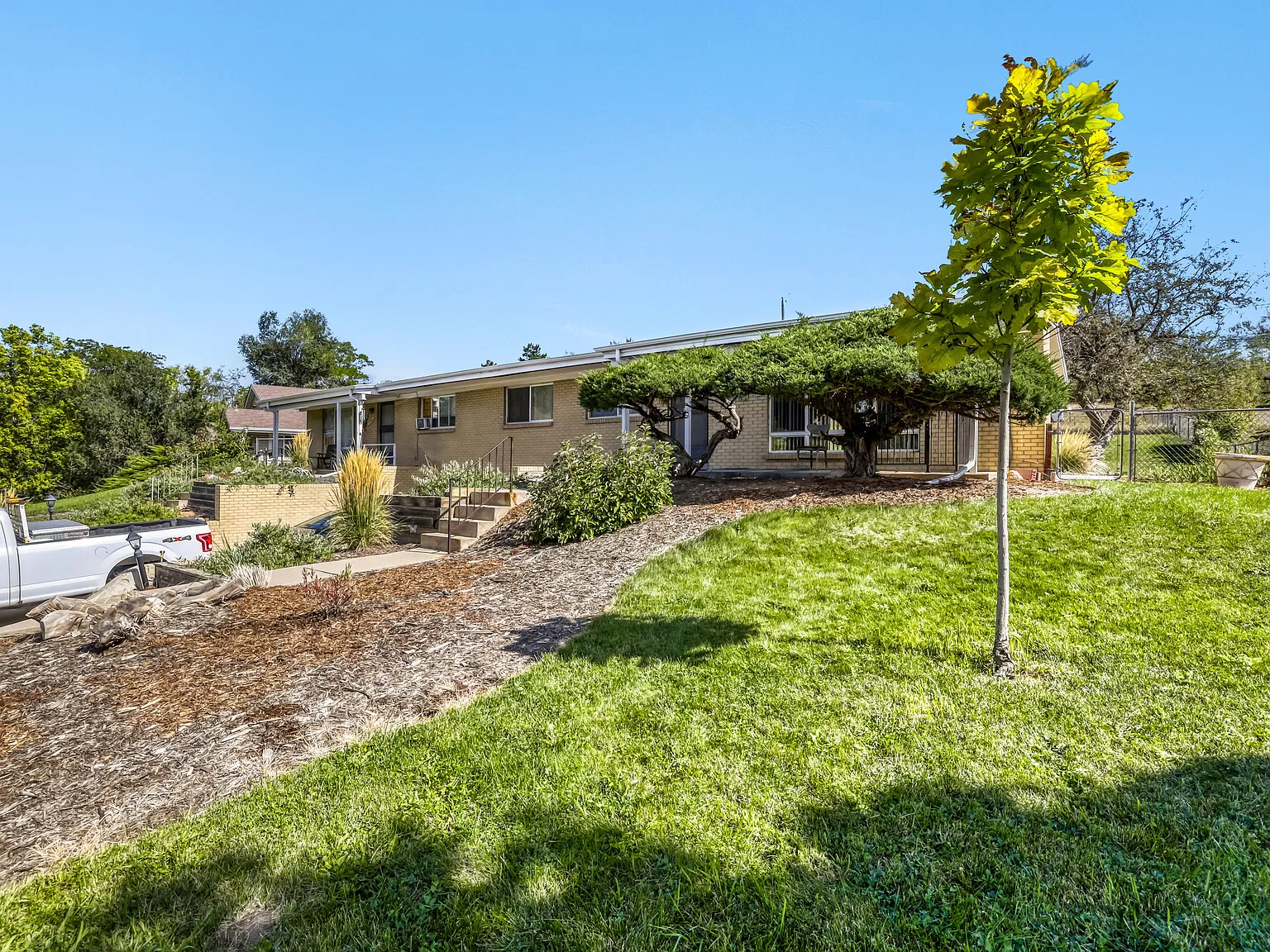 3 bed, 1988 sqft, $2,495 — Photo 1