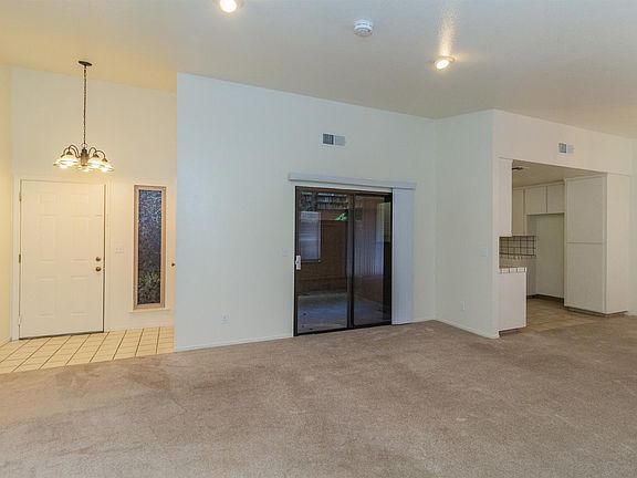 3rd image of 5458 N Del Mar Ave APT 102