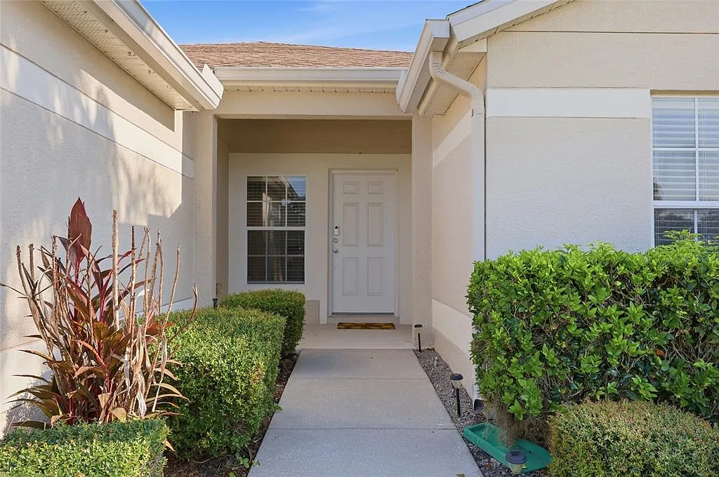 3 bed, 2.0 bath, 1579 sqft, $2,695 — Photo 3