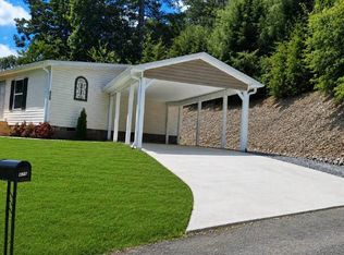429 W Sunshine Ln, Hendersonville, NC 28792