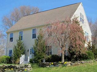 22 Raymond Dr, Narragansett, RI 02882