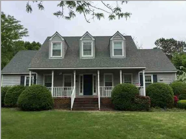 1708 Stadium Ct, Virginia Beach, VA 23454