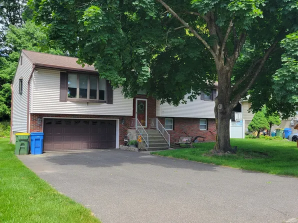 129 Oldham Avenue, Waterbury, CT 06705
