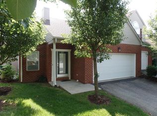 1100 Red Leaf Ct NW, Christiansburg, VA 24073