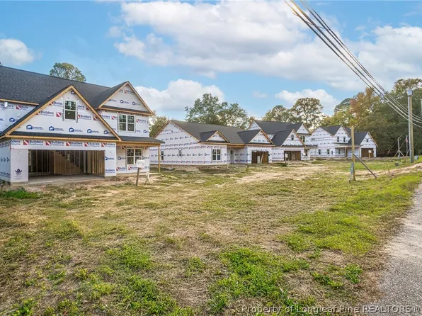 1440 Pamalee Dr, Fayetteville, NC 28303