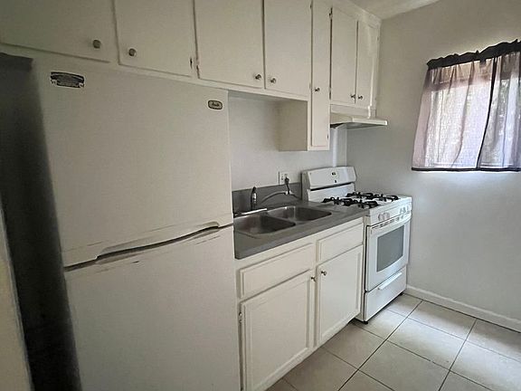 2nd image of 5936 Orange Ave #21