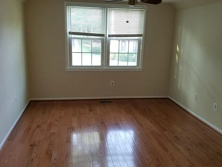 9837 Saint Cloud Ct — Photo 12