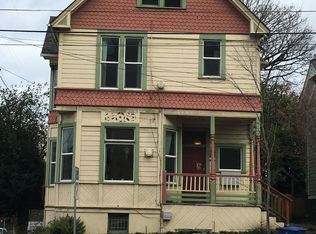 2404 SW 6th Ave APT 3, Portland, OR 97201