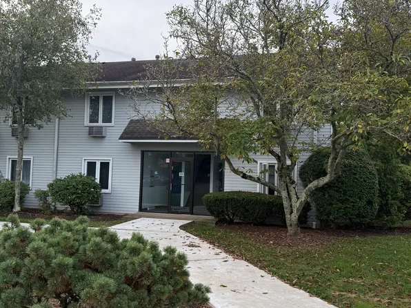 105 Florence Rd Unit 2B, Branford, CT 06405