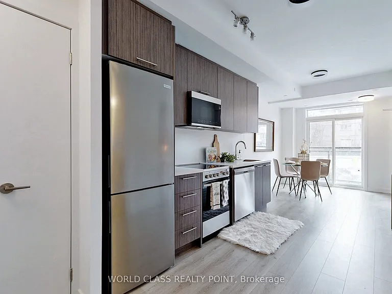 260 Finch Ave E #Townhouse 3 — Photo 7