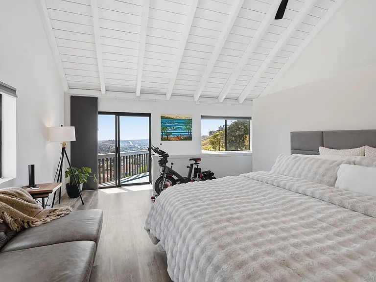 1539 San Miguel Ave — Photo 26