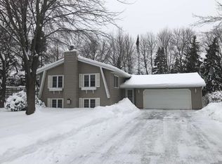 5486 Canary Dr, Stevens Point, WI 54482