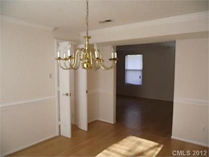 3rd image of 7205 Bluff Wood Cv
