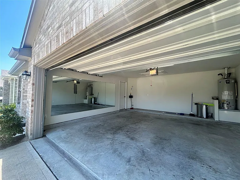 28106 Aspen Horizon Dr — Photo 2
