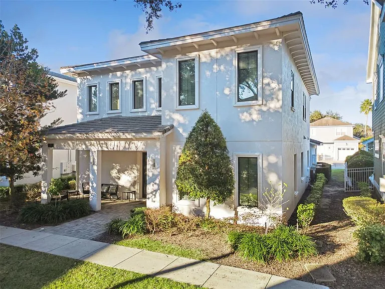 7423 Sparkling Ct — Photo 1