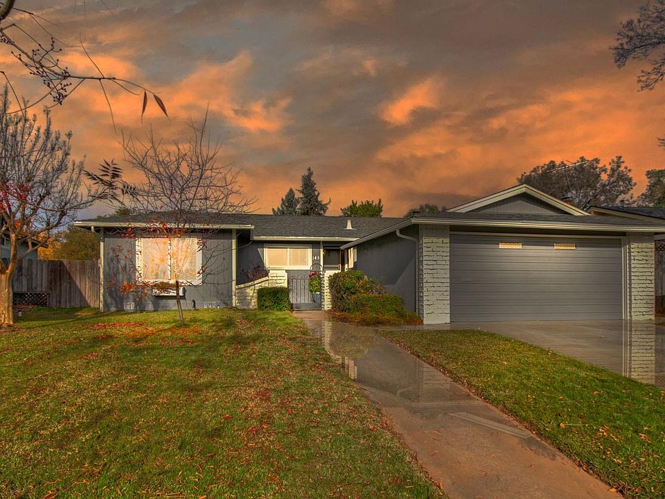 1st image of 145 Waterglen Cir