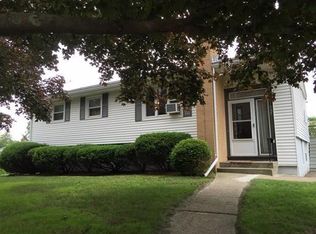 37 Grapevine Rd, Gloucester, MA 01930