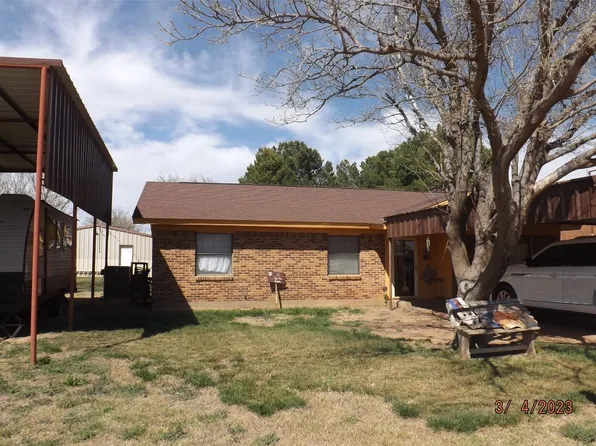 700 SW 3rd St, Hamlin, TX 79520