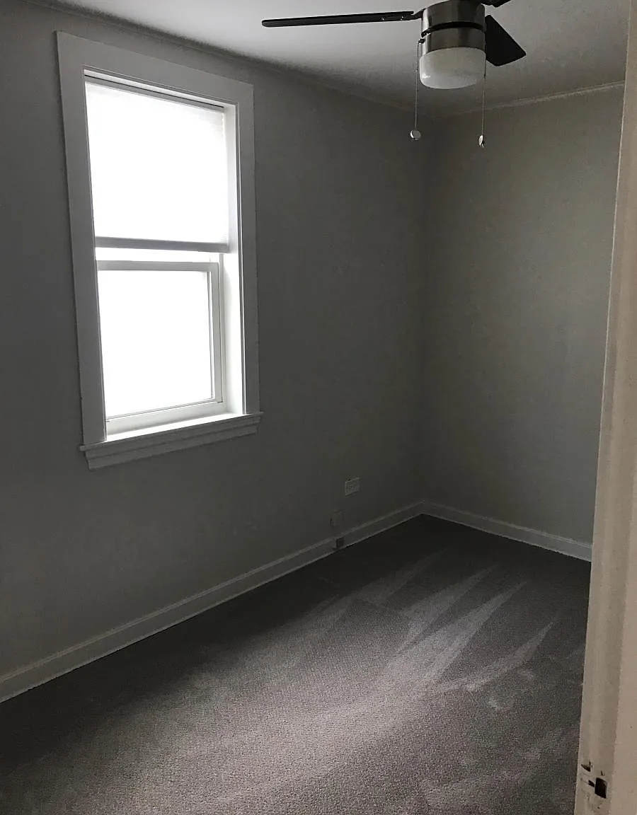 2 bed, 1034 sqft, $1,800 — Photo 3