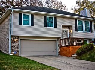 717 E Hackley Ave, Des Moines, IA 50315
