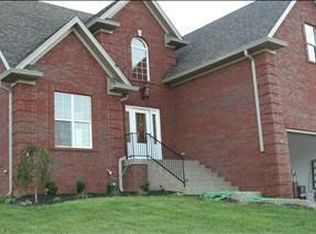 8504 Braeburn Ridge Dr, Louisville, KY 40228