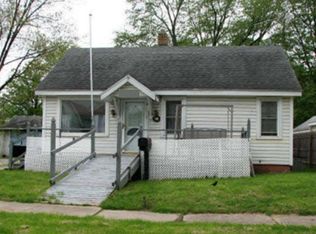 627 S Constantine St, Three Rivers, MI 49093