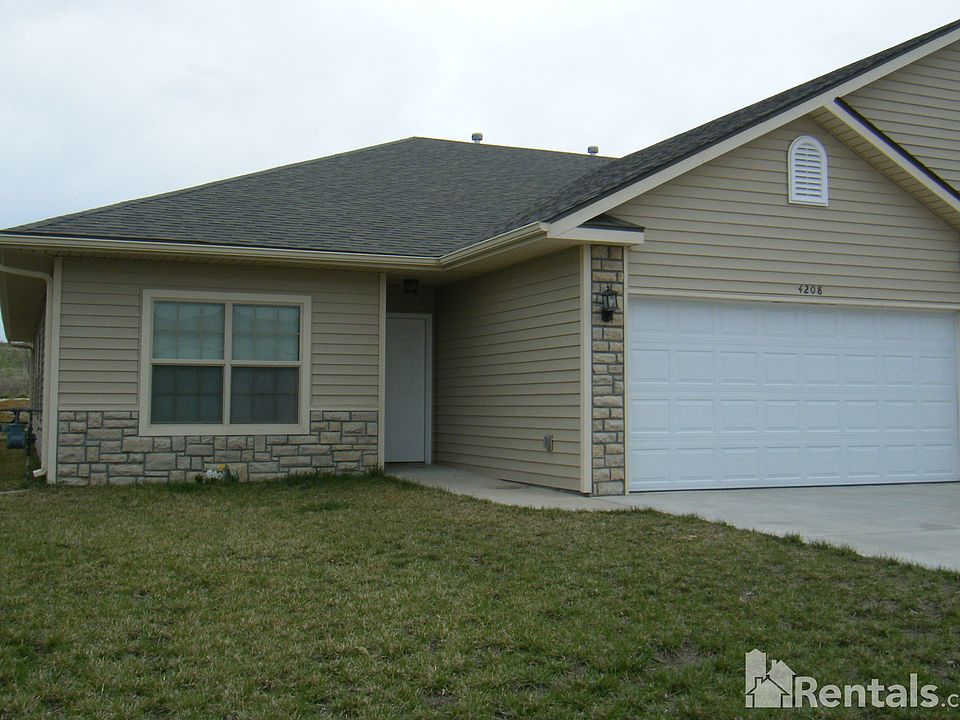 2nd image of 4208 SW Shenandoah Rd