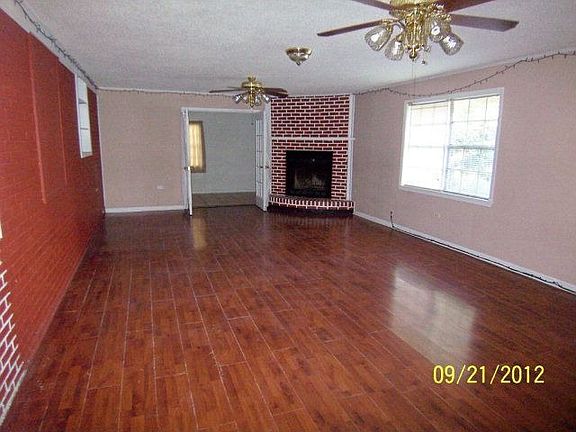 2nd image of 203 Saint Malo St