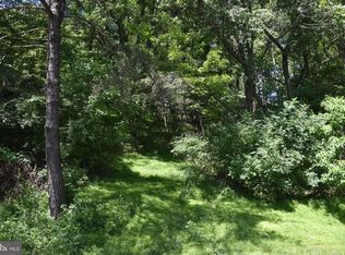 1199 Wynonah Dr, Auburn, PA 17922
