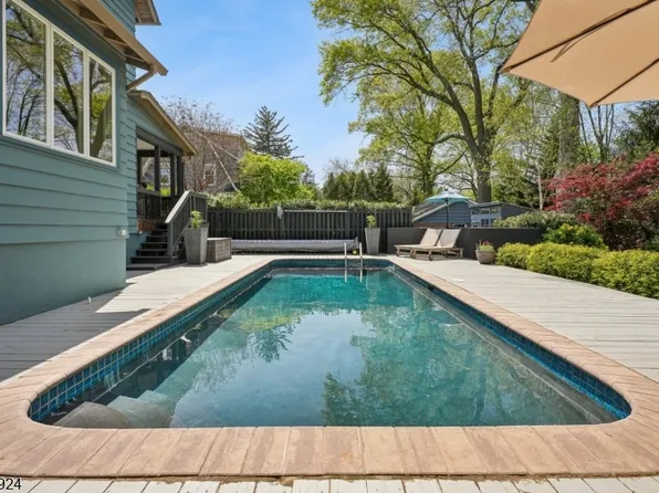 497 Prospect St, Maplewood Twp., NJ 07040