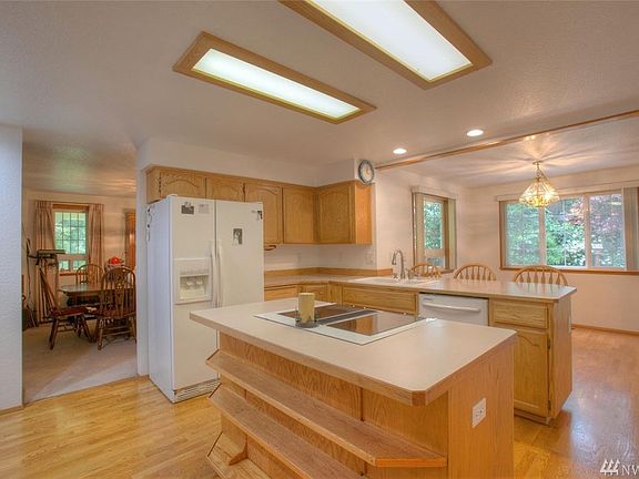 5th image of 16011 Lawrence Pl SE