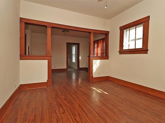 3rd image of 108 N West End Blvd