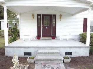 408 Caroline St, Bayboro, NC 28515