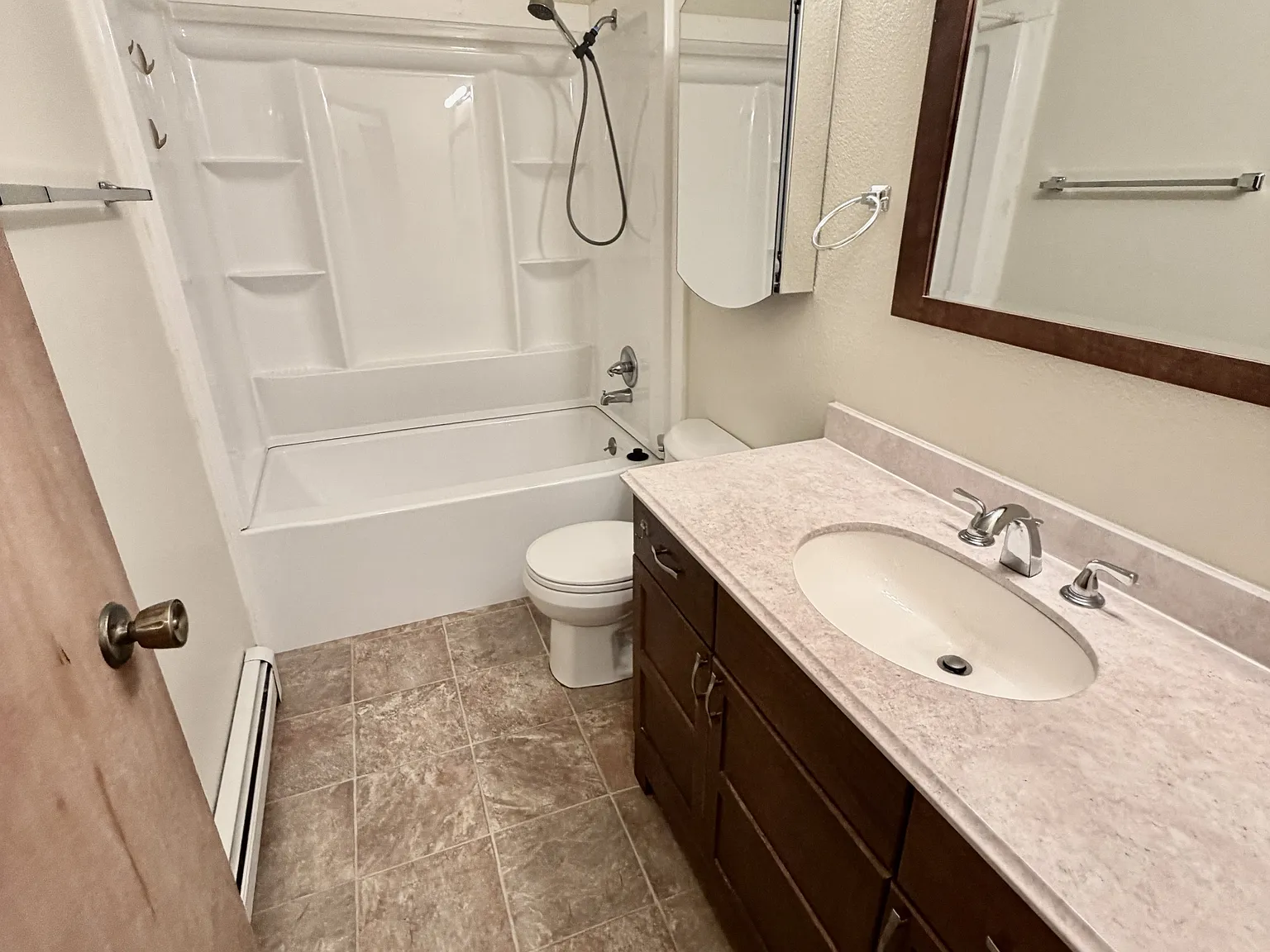 (13) 734 E 76th - 13-01 — Photo 4