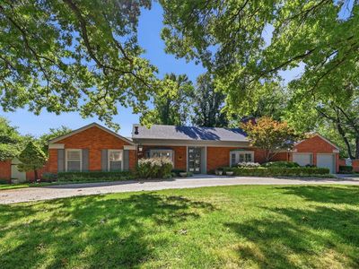 1544 SW Stratford Rd, Topeka, KS, 66604