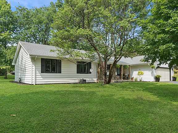 3rd image of 19152 S Richard Ave