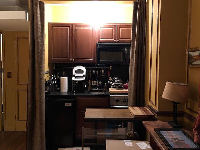 2nd image of 16 E 80th St APT 1C