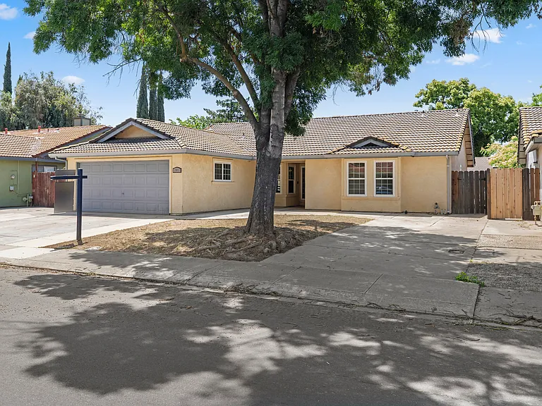 301 Goldrun Dr — Photo 20
