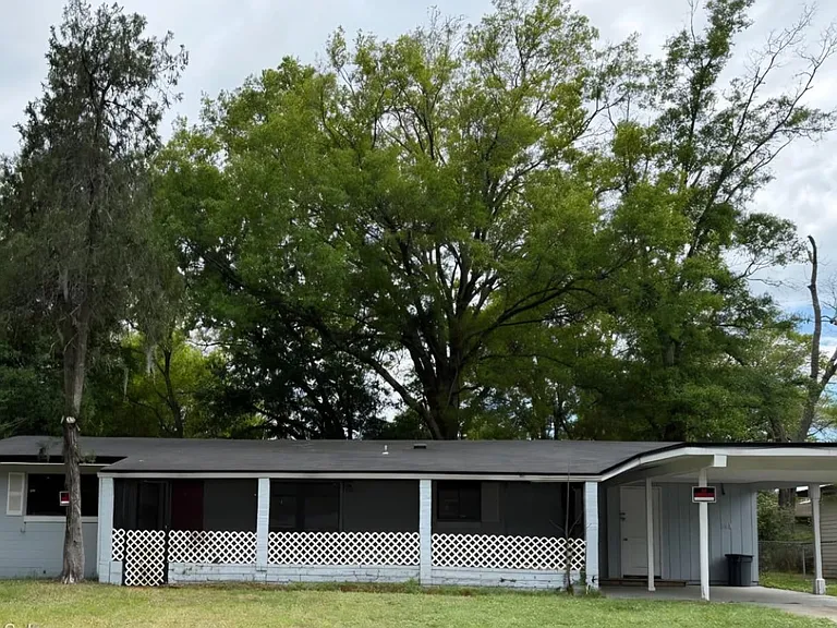 6528 Mitford Rd — Photo 1
