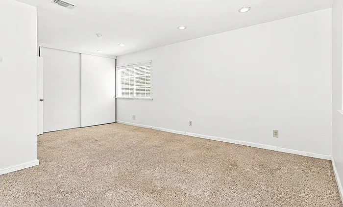 7205 Dedrick Ct — Photo 12