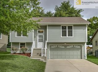 708 Elm St, Liberty, MO 64068