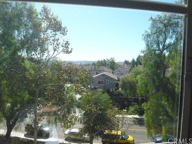 1st image of 36 Carlsbad Ln