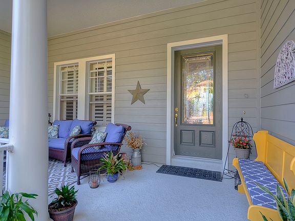 3rd image of 15909 Ternglade Dr