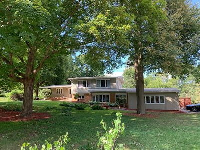 17830 Maple Tree Ln, Brookfield, WI, 53045