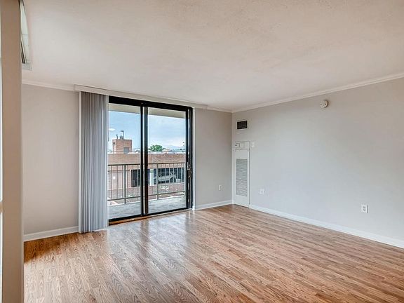 4th image of 1301 N Speer Blvd #309