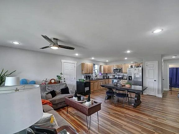 2nd image of 2026 Glen Manor Ct #2026